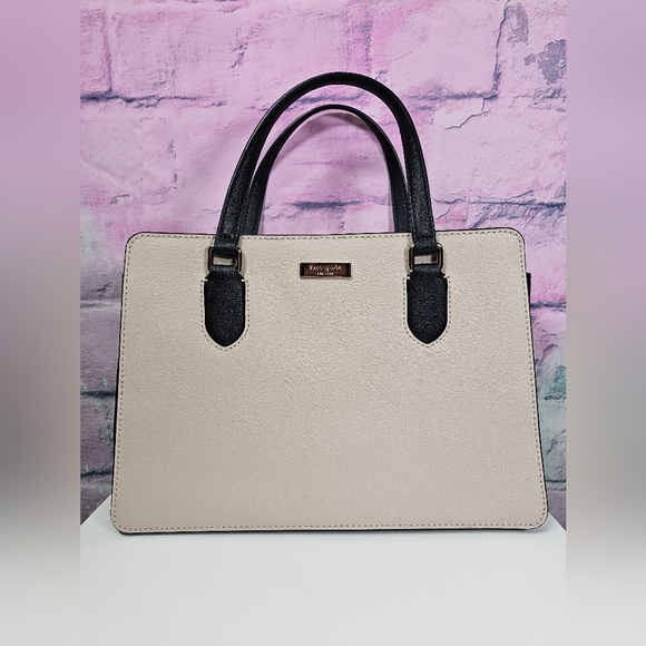 Kate Spade Laurel Way Reese Leather Crossbody Bag - Picture 2 of 10